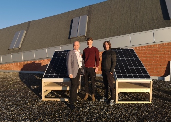 Forsker på solceller og snø