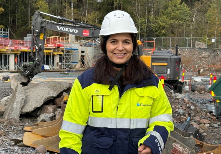 NHO forventer et budsjett for bransjen Når regjeringen legger frem statsbudsjettet i morgen, forventer NHO Byggenæringen tydelige signaler om at staten vil bidra til å få fart på byggingen igjen – både av boliger og andre viktige bygg som samfunnet trenger.
