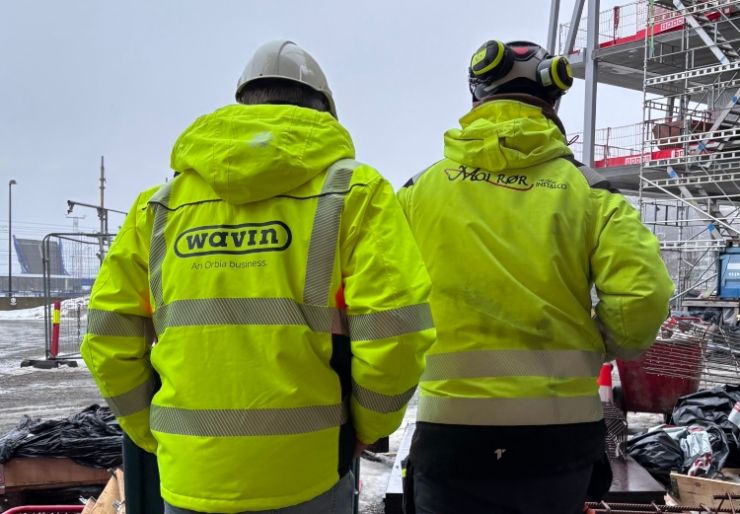 Comfort Hotel Quadrum i Kristiansand får 243 hotellrom fordelt på 15 etasjer. Til prosjektet har Norsk Wavin levert nær elleve kilometer rør, inkludert prefabrikkerte avløpsløsninger som gjorde at Moi Rør kunne utføre arbeidet med halv bemanning og mindre