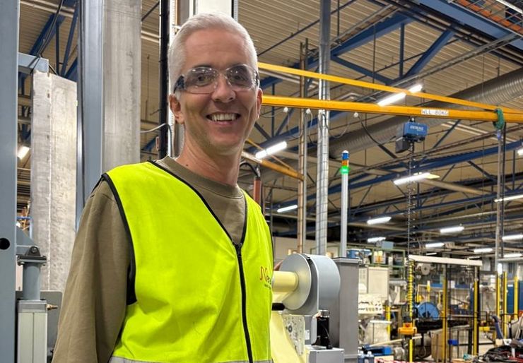 - Dette er en av de viktigste oppdateringene for kabler i NEK 400 på mange år. Når kravet til kablers brannegenskaper skjerpes, tar vi et tydelig steg mot tryggere bygg og bedre beskyttelse av liv og verdier, sier Jan Erik Nilsen, i Nexans