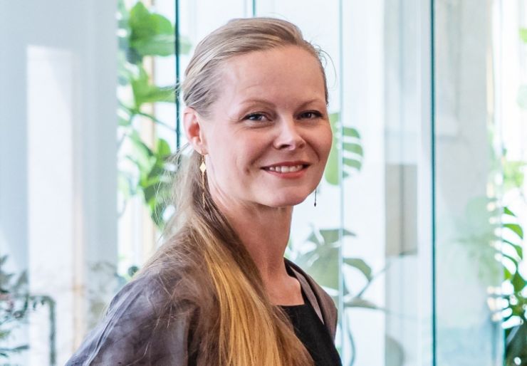 Emelie Tornberg er ansatt i Entra som strategisk rådgiver innen byutvikling og arkitektur.