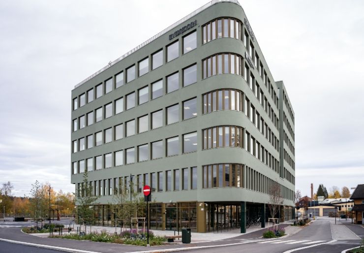 Historisk BREEAM-NOR prosjekt på Kongsvinger Elvebredden-prosjektet ved Kongsvinger-stasjon har nådd et historisk bærekraftnivå og blitt det første bygget i Norge som er sertifisert til BREEAM-NOR Outstanding etter den nye BREEAM 6-manualen.