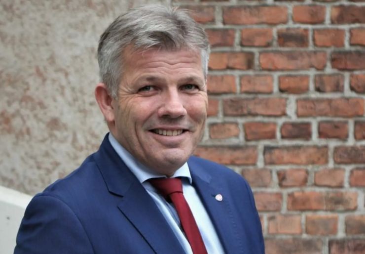 Kommunal- og distriktsministeren inviterer til stormøte med byggenæringen Boligminister Bjørnar Skjæran inviterer byggenæringen til møte 28. april.