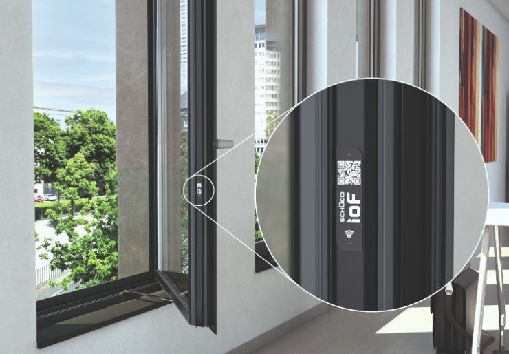 Schüco lanserer Internet of Façades Det nye Internet of Façades (IoF) skaper grunnlaget for å kunne digitalisere informasjon, dokumenter og prosesser gjennom hele livssyklusen til et produkt.