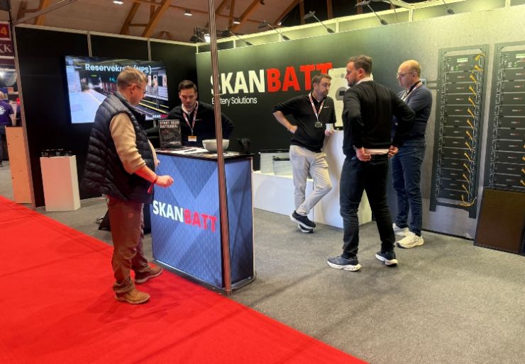 Skanbatt inn i EL-PROFFEN Skanbatt inn i EL-PROFFEN: batterilagring i front