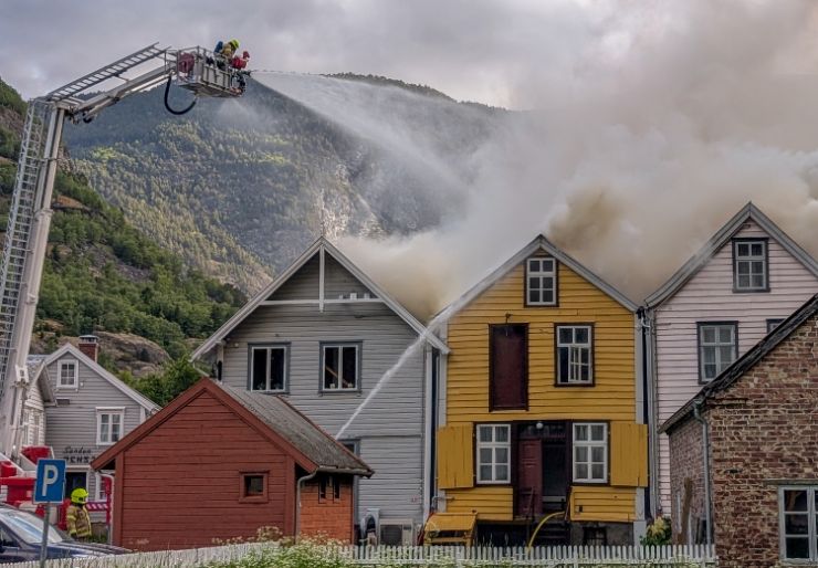 12 millioner til brannsikring 12 millioner til brannsikring av viktige trehus