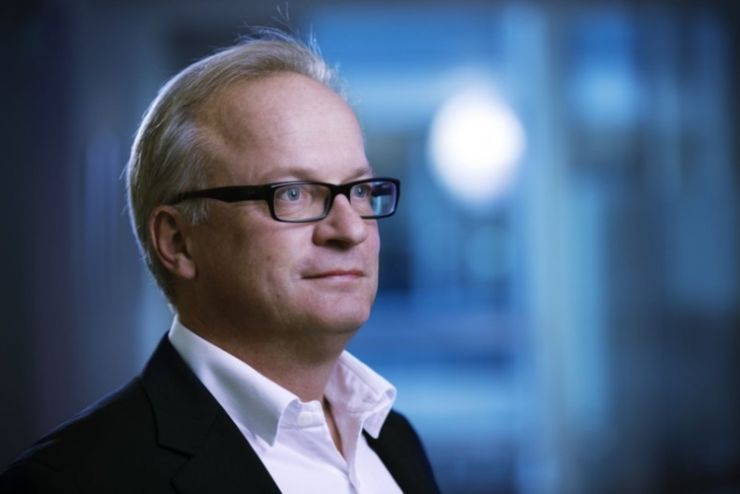 HAKI kjøper opp Vertemax HAKI, en del av det børsnoterte Malmøkonsernet Midway Holding, har kjøpt alle aksjene i det britiske selskapet Vertemax. Vertemax vil på en utmerket måte utfylle HAKI ved å tilby løsninger for trygt arbeid i høyden. Vertemax sin omsetning har økt betydeli