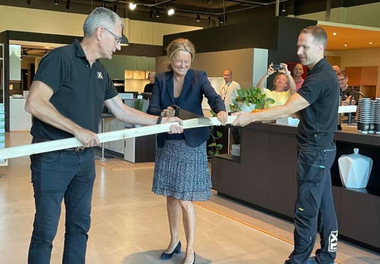 I Grini Næringspark har XL-BYGG åpnet dørene til et helt nytt byggevarehus. I Grini Næringspark har XL-BYGG åpnet dørene til et helt nytt byggevarehus.