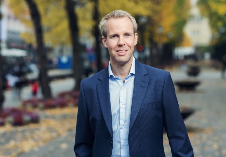 Sentralbanken hevet i dag styringsrenten Sentralbanken hevet i dag styringsrenten fra 0,5 til 0,75 prosent. Det ventes ytterligere tre renteøkninger i 2022, deretter fire i 2023. Boliglånsrente anslås da å være om lag 4,0 prosent ved utgangen av neste år.