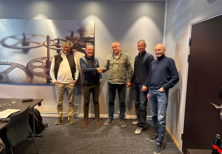 Tekni Gruppen styrker sin posisjon ytterligere og kjøper SES Elektro AS og deres datterselskap Rogaland Lås AS.  Med dette blir begge selskapene en del av grupperingen, som dermed styrker Tekni sin tilstedeværelse