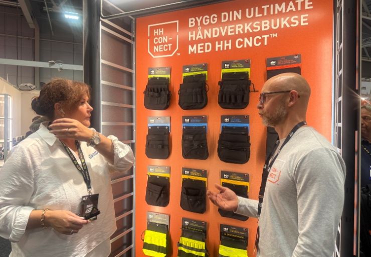 Øystein Garnes, Country Sales Manager for Helly Hansen Workwear i Norge, forklarer det unike konseptet med HH-connect