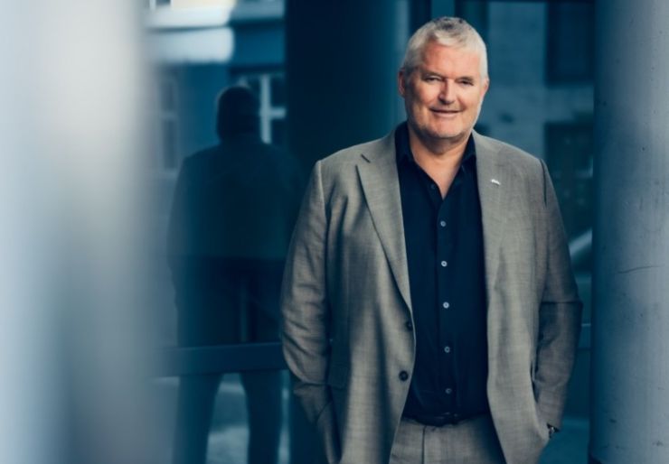 Per-Arne Horne slutter i DiBK Per-Arne Horne slutter som direktør i Direktoratet for byggkvalitet etter åtte år og går til Plan- og bygningsetaten i Oslo kommune. Assisterende direktør Hanne Kofstadmoen konstitueres som direktør fra 1. oktober og frem til DiBK slås sammen med Husbank