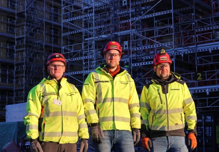 Tre hybler ga felles kvalitetsbilde Før produksjonen av 724 studenthybler fordelt på fire bygg skjøt fart, sto tre ferdige referansehybler klare på Nardoveien.