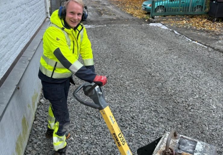 Arbeidshelt har fått sin første bedriftskunde Arbeidshelt - arbeidsklær fra Pilgaard