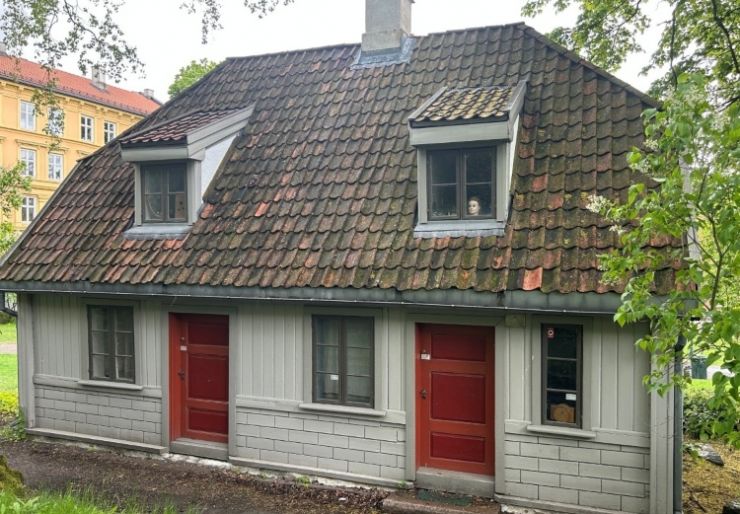 Ny veileder for brannvern i eldre bygg Fire Research and Innovation Centre (FRIC), som SINTEF er en del av, har samlet nye anbefalinger for brannsikring av verneverdige bygg. I ti undersøkte bygg fant forskerne blant annet at bare rundt halvparten hadde komplett brannkonsept og branntegninger.