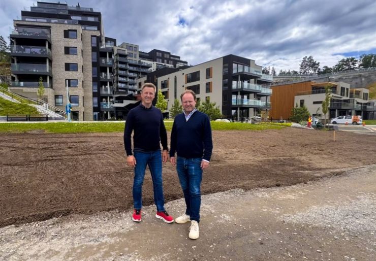 Arild Mortensen er ansatt som daglig leder i Hersleth Eiendom AS. Han har bred erfaring fra eiendomsutvikling, ledelse og forvaltning, og vil få en sentral rolle i å styrke konsernets satsing på eiendomsutvikling og videreutvikling av eiendomsporteføljen.