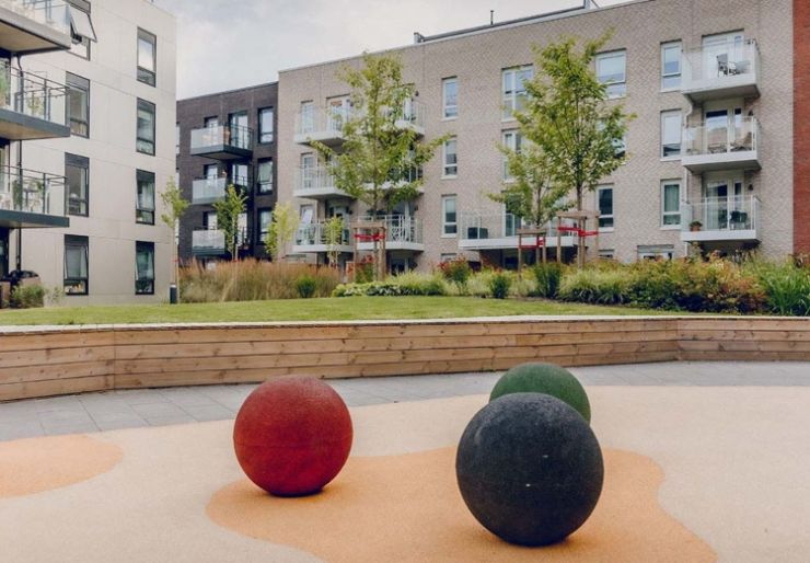 OBOS-prisene steg i februar Prisene for brukte OBOS-boliger i Oslo steg med 1,7 prosent fra januar til februar. På landsbasis gikk prisene opp med 2,3 prosent.